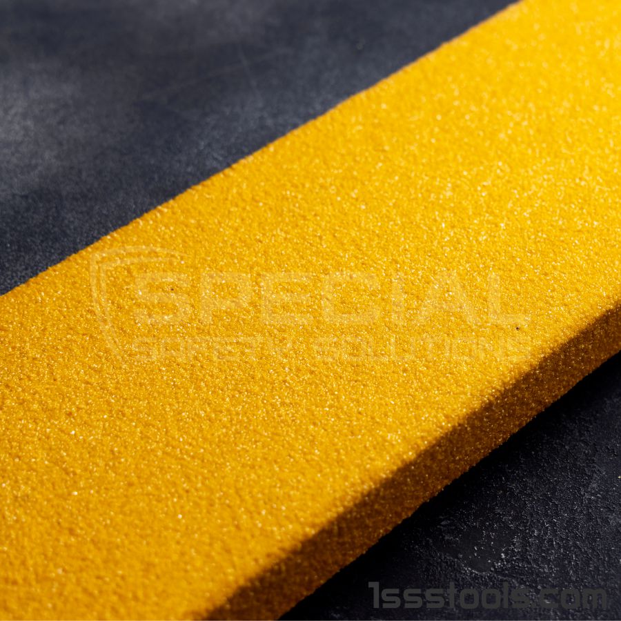 Противоскользящие накладки на ступеньки лестниц Step Guard 152*25мм